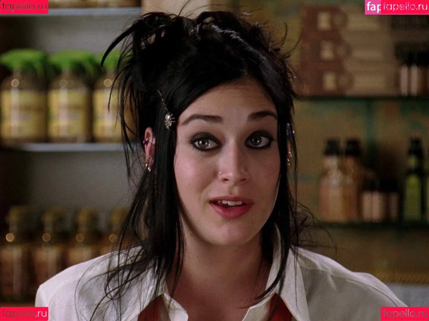 Lizzy Caplan / thelizzycaplan Onlyfans Photo Gallery 