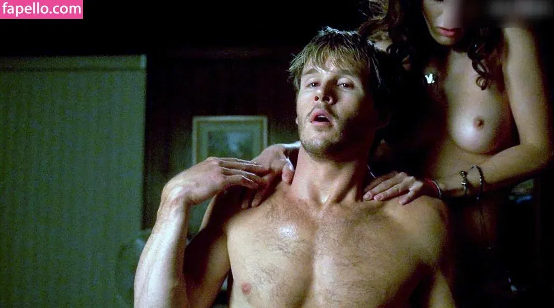 Lizzy Caplan / thelizzycaplan Onlyfans Photo Gallery 