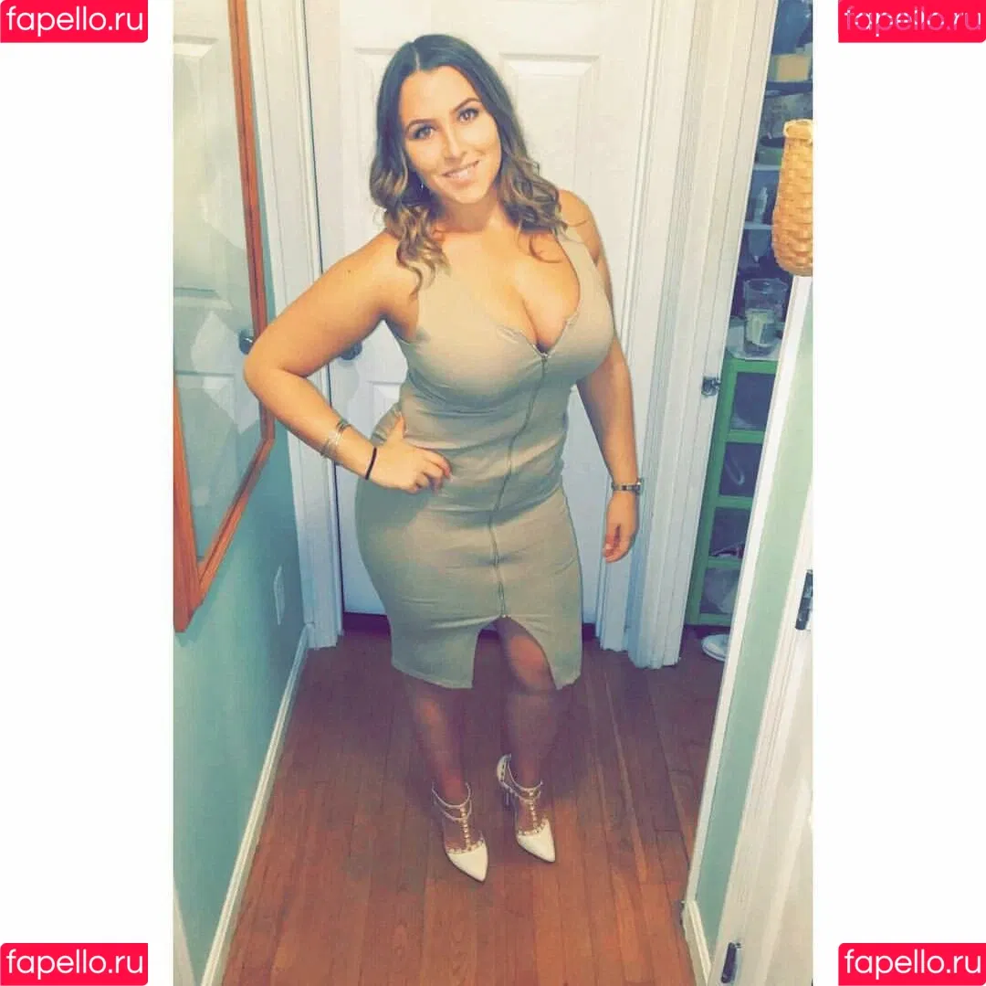 Lizzy Maguire / anight20 / lizzey_mcguire Onlyfans Photo Gallery 