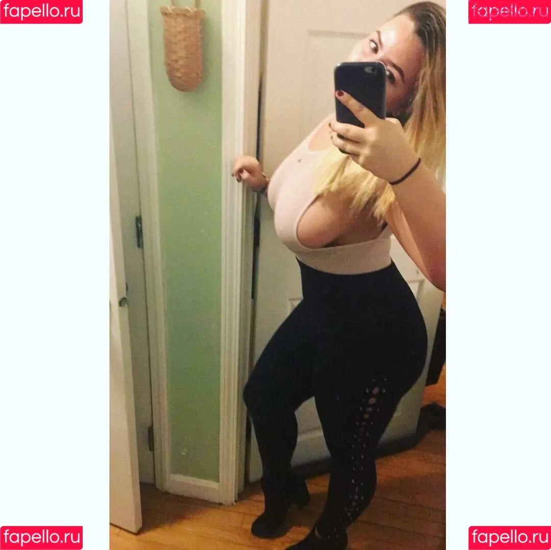 Lizzy Maguire / anight20 / lizzey_mcguire Onlyfans Photo Gallery 