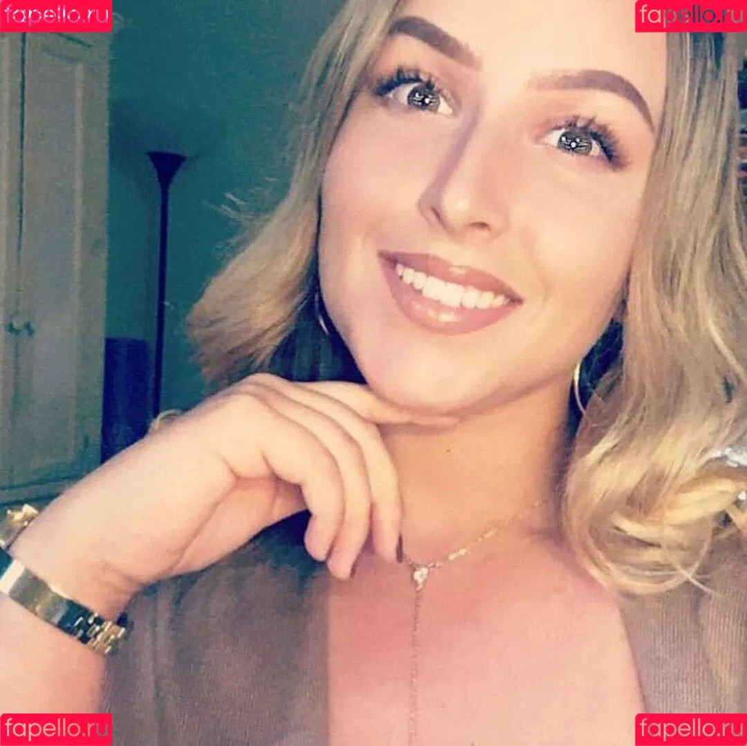 Lizzy Maguire / anight20 / lizzey_mcguire Onlyfans Photo Gallery 