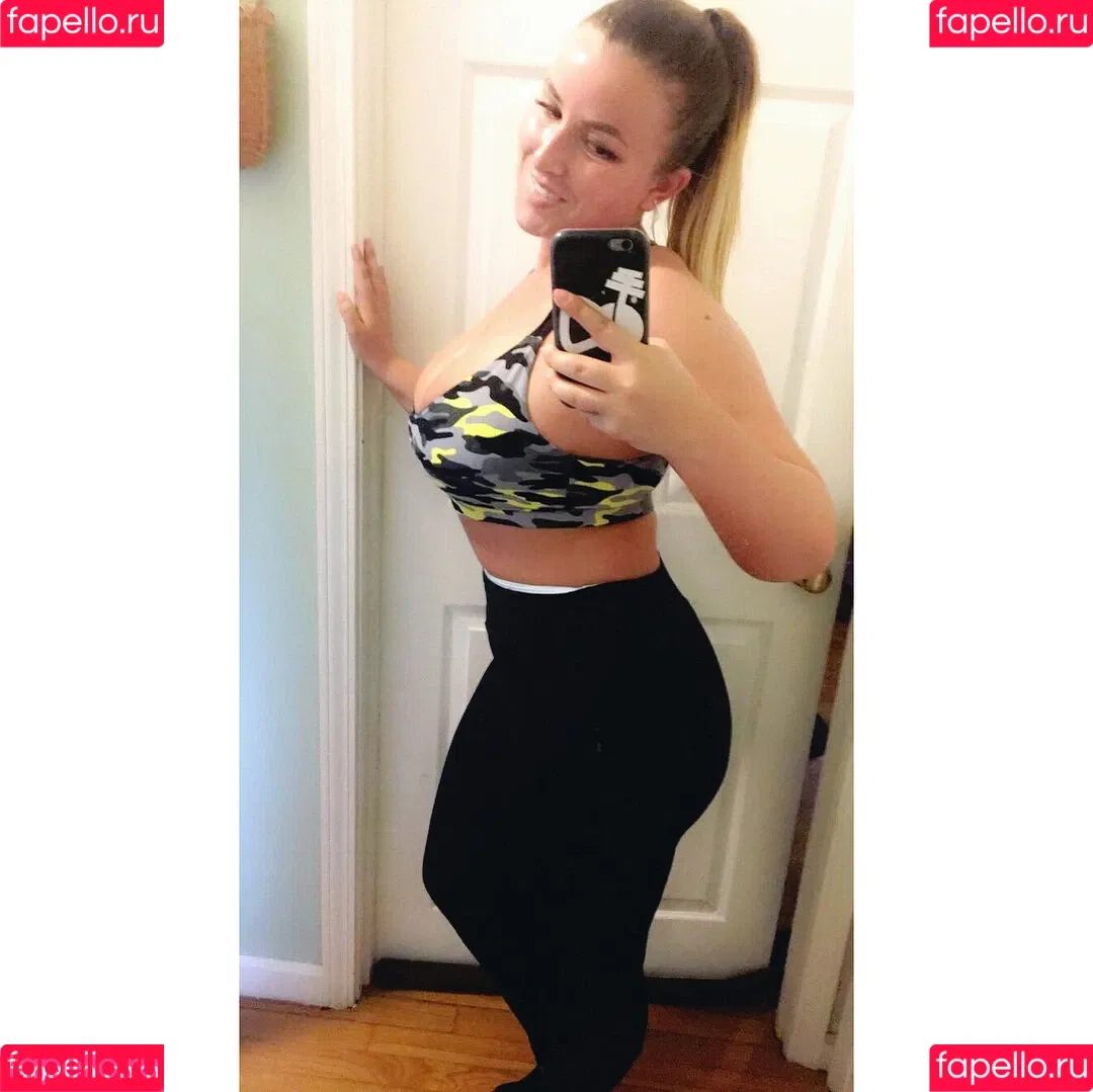 Lizzy Maguire / anight20 / lizzey_mcguire Onlyfans Photo Gallery 