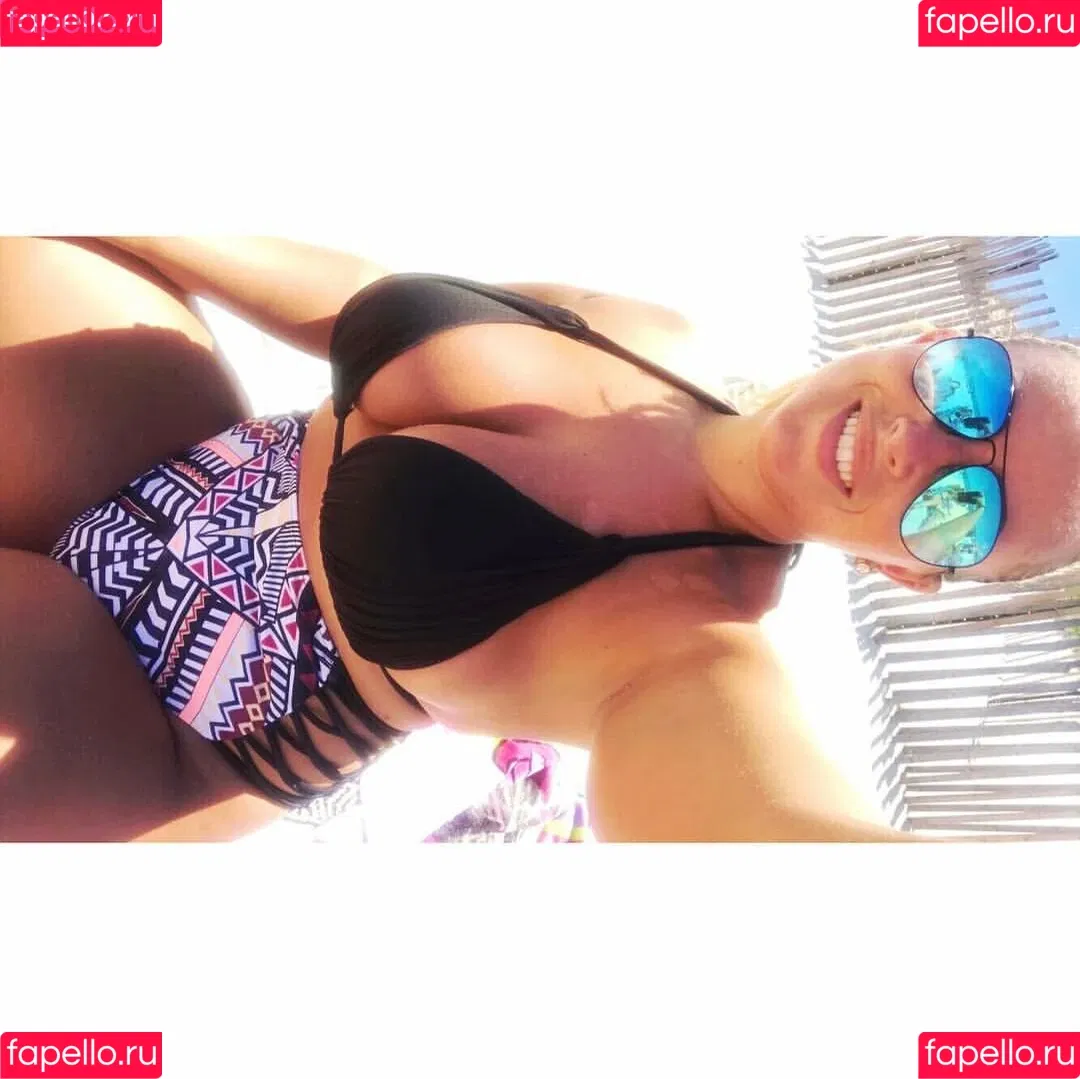 Lizzy Maguire / anight20 / lizzey_mcguire Onlyfans Photo Gallery 