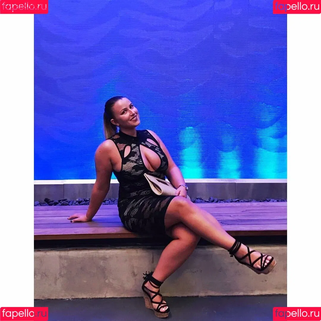 Lizzy Maguire / anight20 / lizzey_mcguire Onlyfans Photo Gallery 