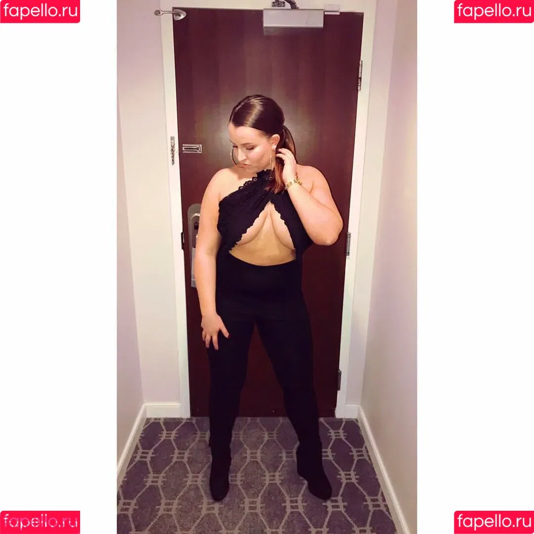 Lizzy Maguire / anight20 / lizzey_mcguire Onlyfans Photo Gallery 