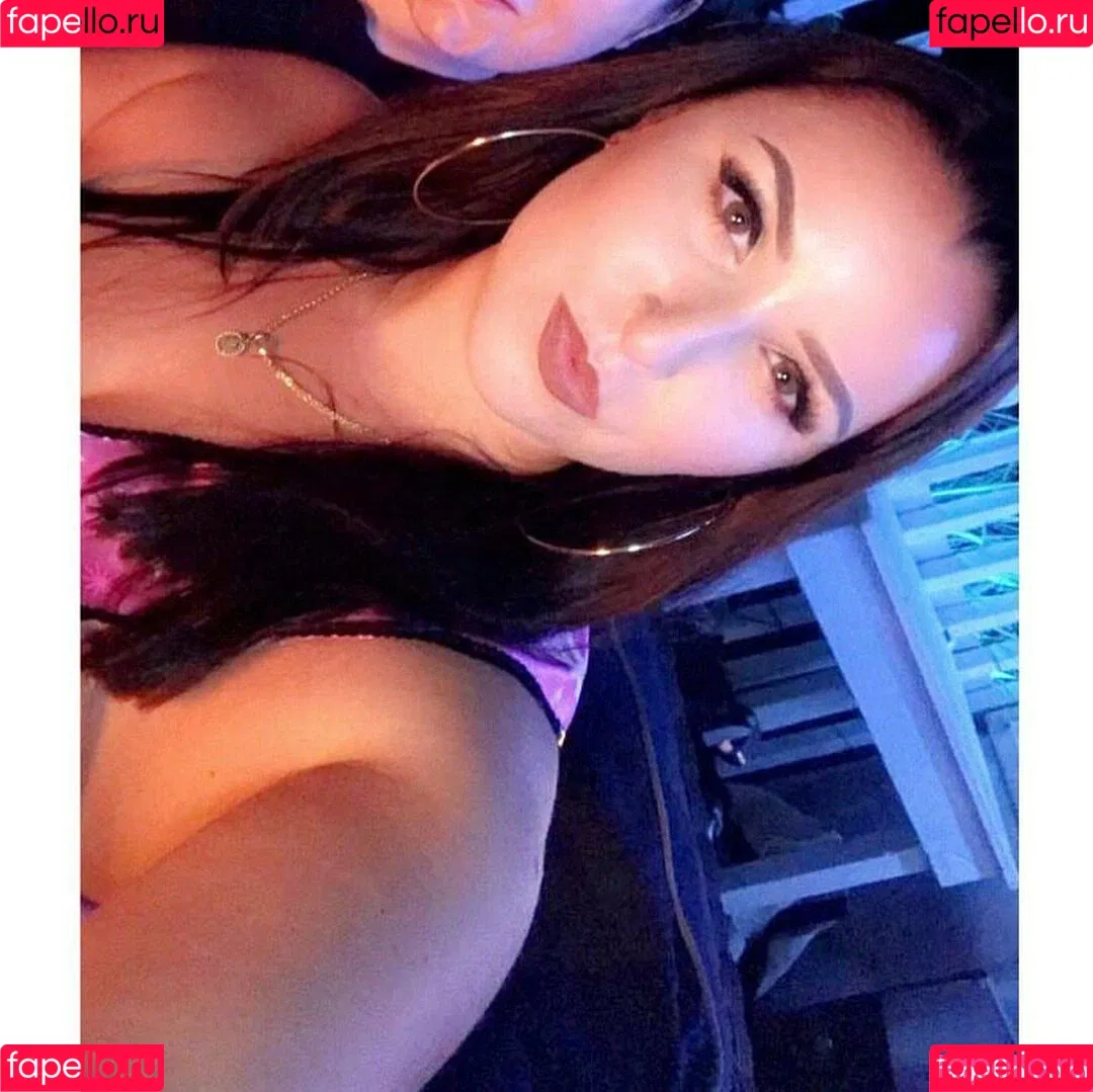 Lizzy Maguire / anight20 / lizzey_mcguire Onlyfans Photo Gallery 