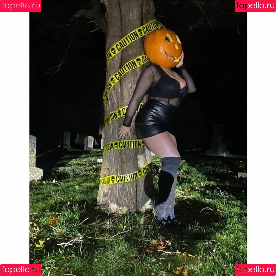 Lizzy Maguire / anight20 / lizzey_mcguire Onlyfans Photo Gallery 