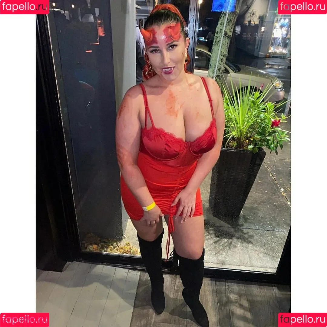 Lizzy Maguire / anight20 / lizzey_mcguire Onlyfans Photo Gallery 