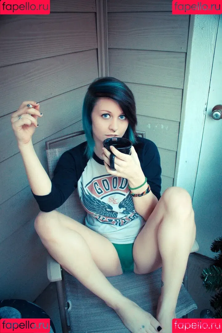 Chalkdabs / Chalkmoon / Chalksuicide / chalkxmoon Onlyfans Photo Gallery 