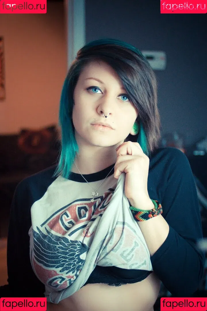 Chalkdabs / Chalkmoon / Chalksuicide / chalkxmoon Onlyfans Photo Gallery 