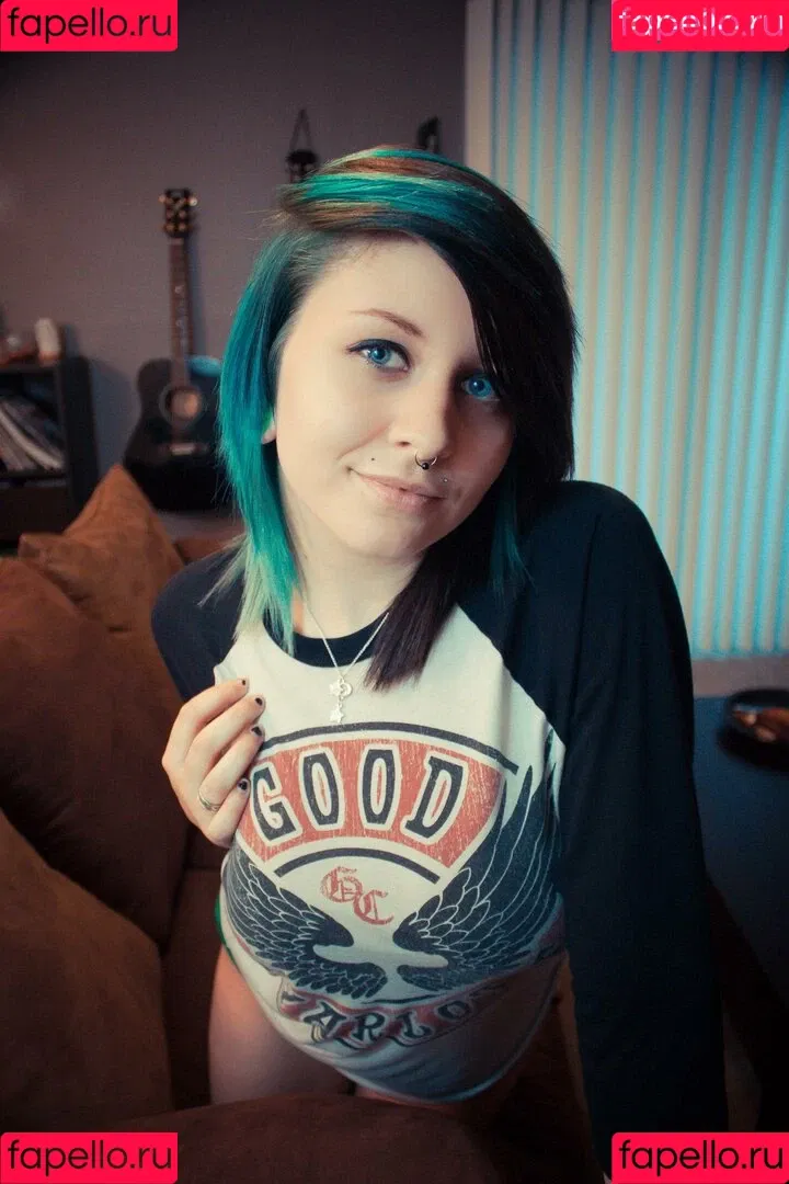 Chalkdabs / Chalkmoon / Chalksuicide / chalkxmoon Onlyfans Photo Gallery 