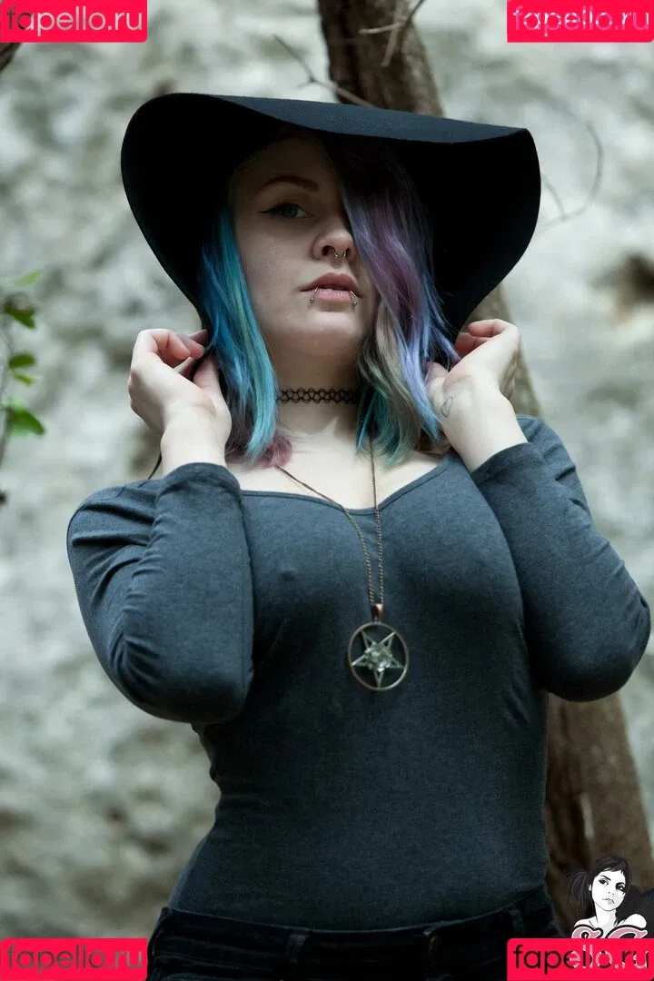 Chalkdabs / Chalkmoon / Chalksuicide / chalkxmoon Onlyfans Photo Gallery 