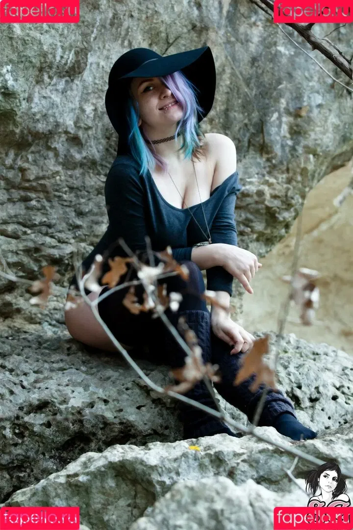 Chalkdabs / Chalkmoon / Chalksuicide / chalkxmoon Onlyfans Photo Gallery 