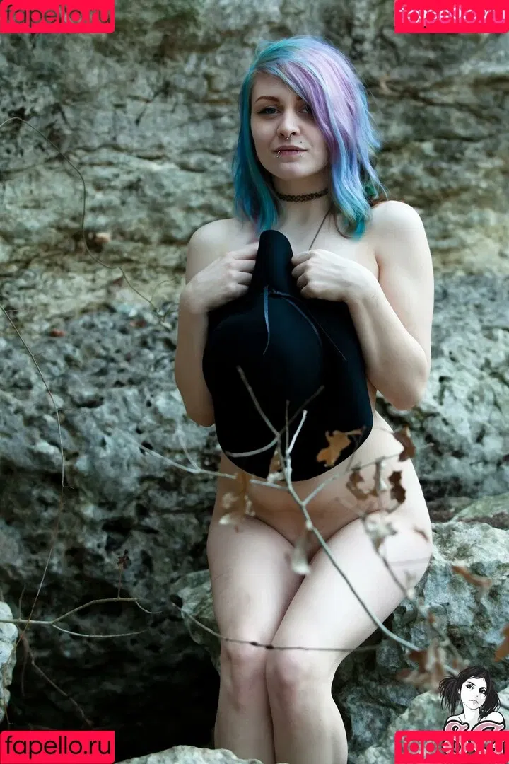 Chalkdabs / Chalkmoon / Chalksuicide / chalkxmoon Onlyfans Photo Gallery 