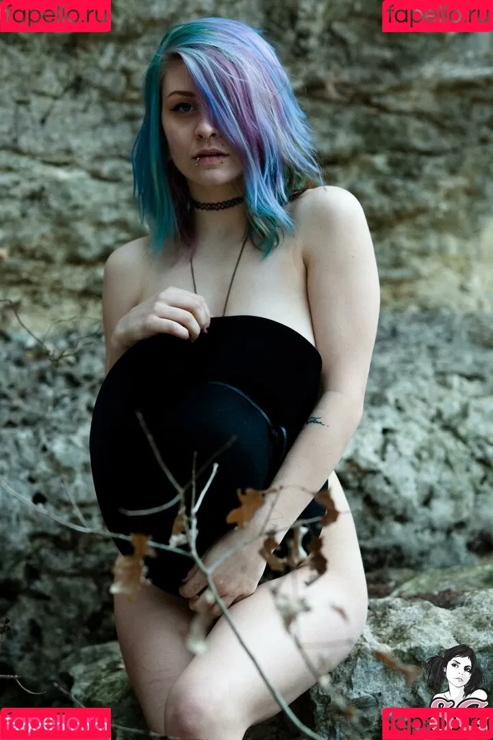 Chalkdabs / Chalkmoon / Chalksuicide / chalkxmoon Onlyfans Photo Gallery 