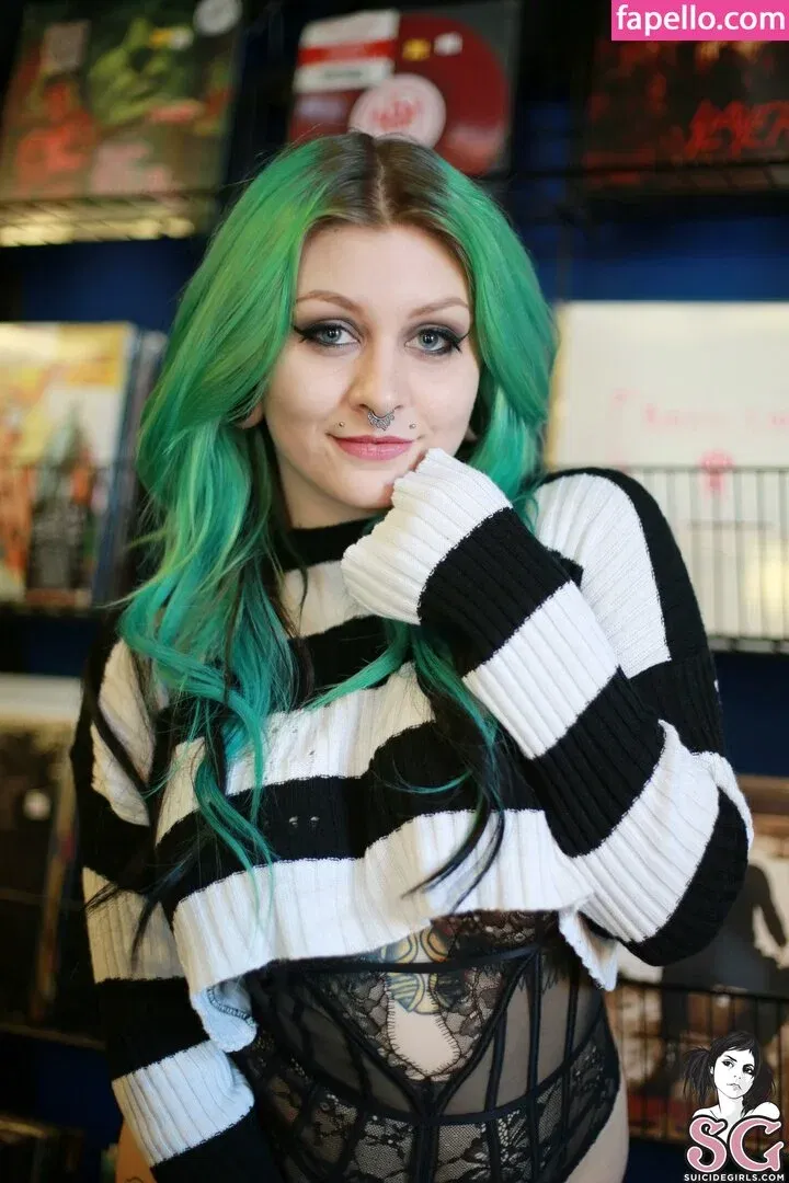 Chalkdabs / Chalkmoon / Chalksuicide / chalkxmoon Onlyfans Photo Gallery 