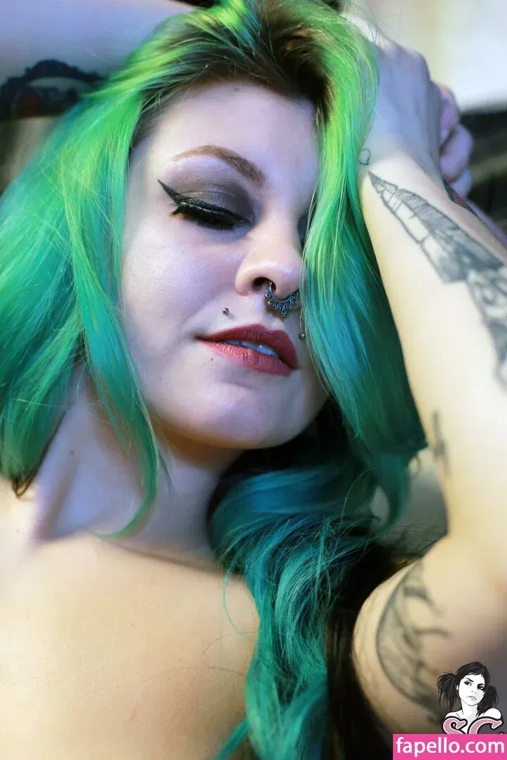 Chalkdabs / Chalkmoon / Chalksuicide / chalkxmoon Onlyfans Photo Gallery 