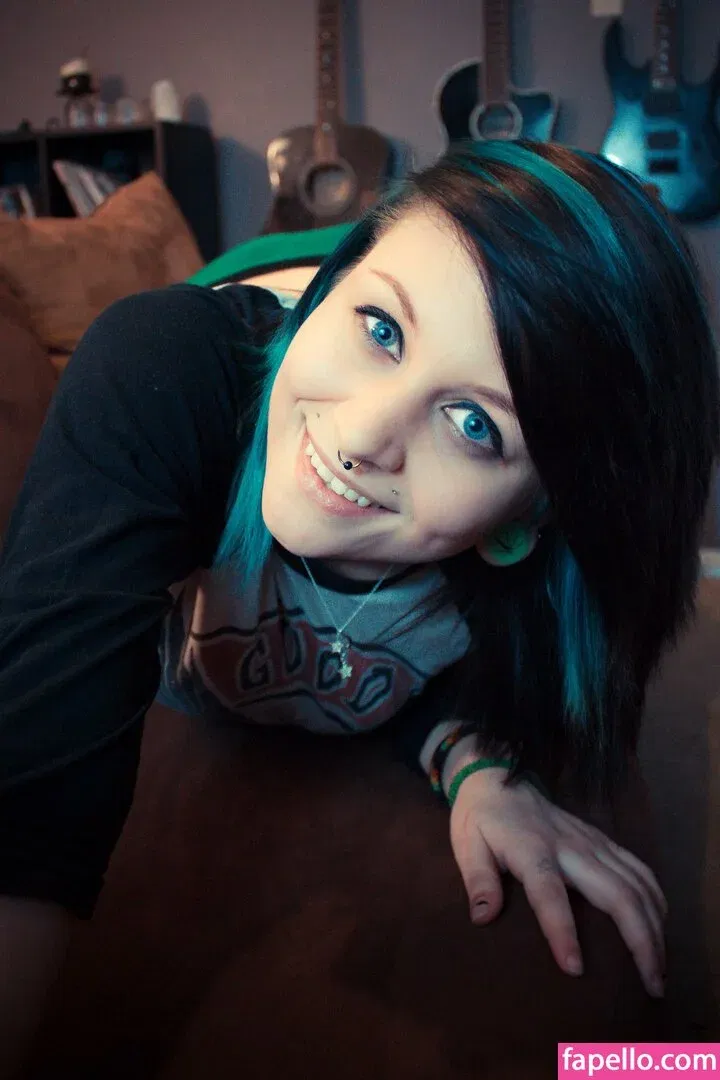 Chalkdabs / Chalkmoon / Chalksuicide / chalkxmoon Onlyfans Photo Gallery 