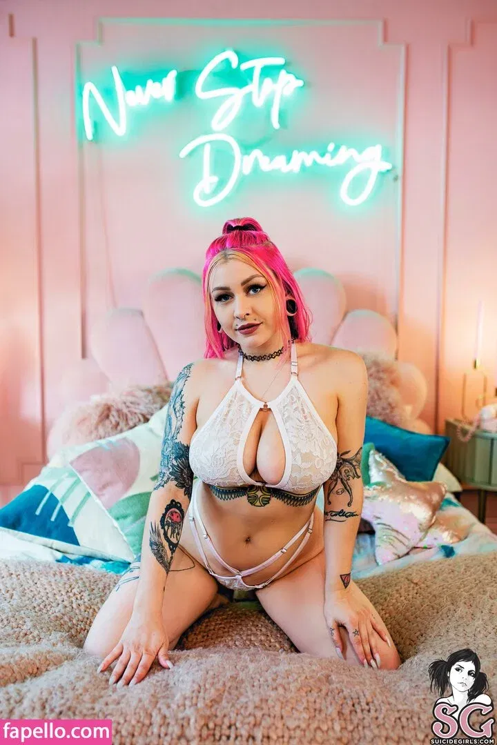 Chalkdabs / Chalkmoon / Chalksuicide / chalkxmoon Onlyfans Photo Gallery 