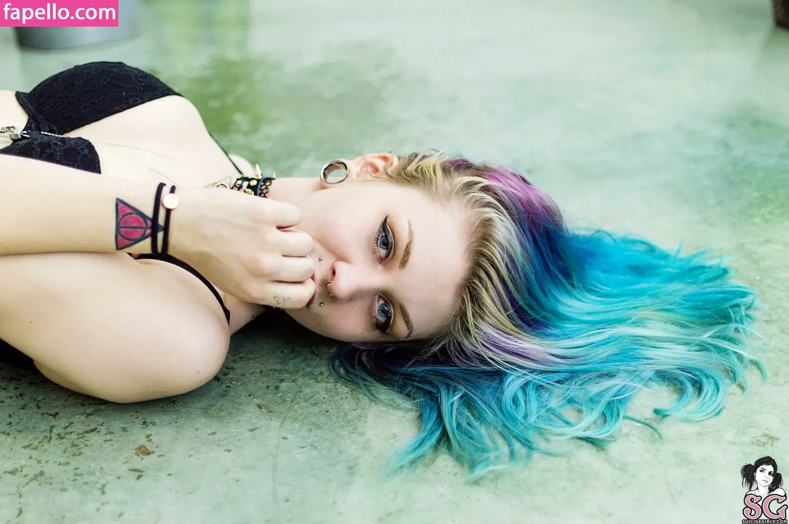 Chalkdabs / Chalkmoon / Chalksuicide / chalkxmoon Onlyfans Photo Gallery 