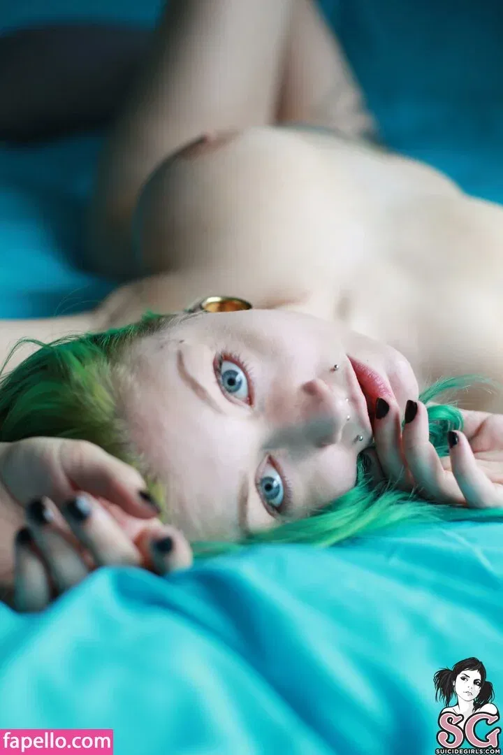 Chalkdabs / Chalkmoon / Chalksuicide / chalkxmoon Onlyfans Photo Gallery 