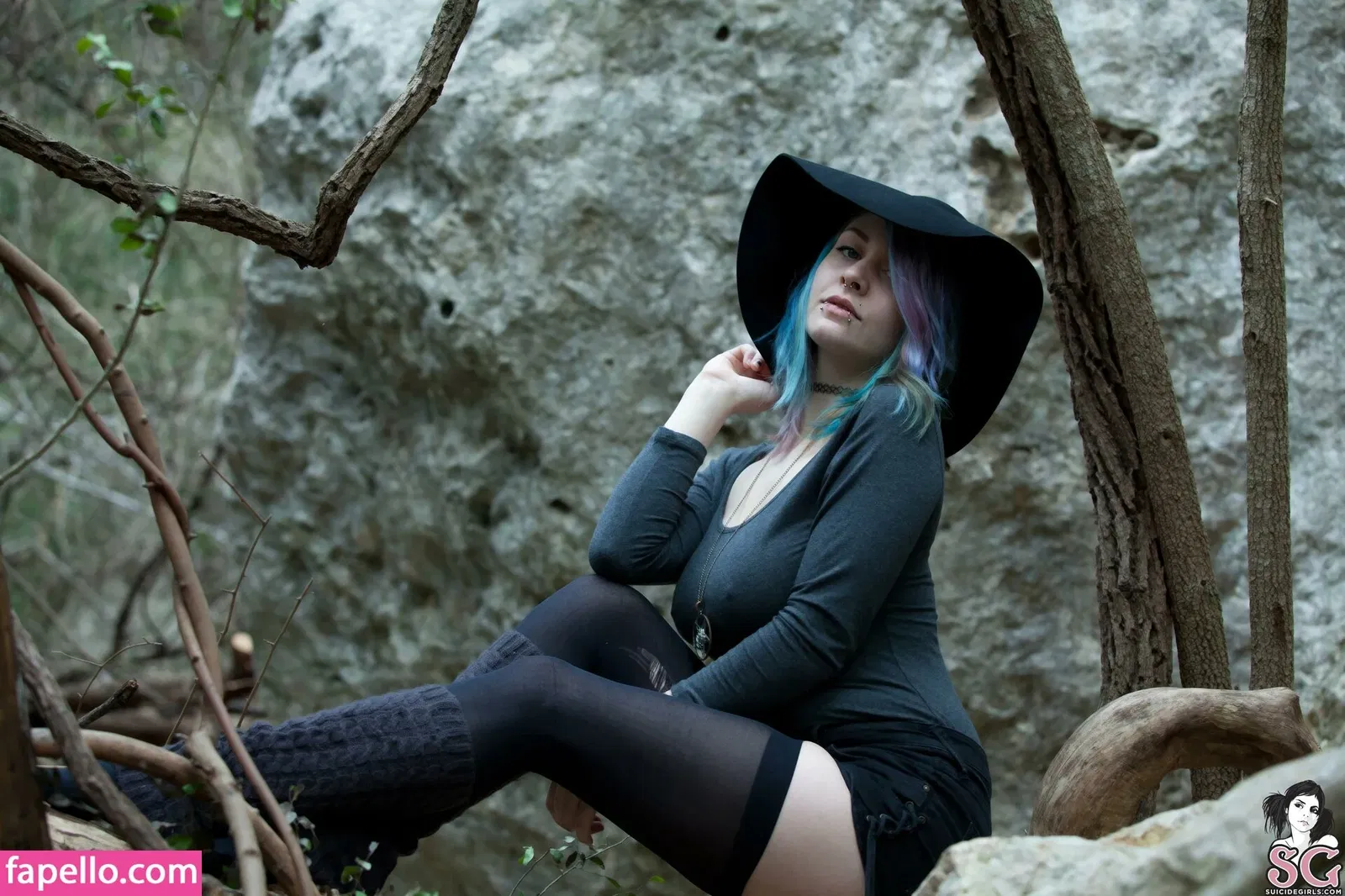 Chalkdabs / Chalkmoon / Chalksuicide / chalkxmoon Onlyfans Photo Gallery 