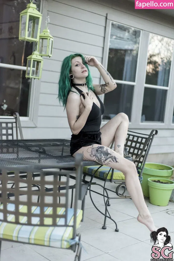 Chalkdabs / Chalkmoon / Chalksuicide / chalkxmoon Onlyfans Photo Gallery 