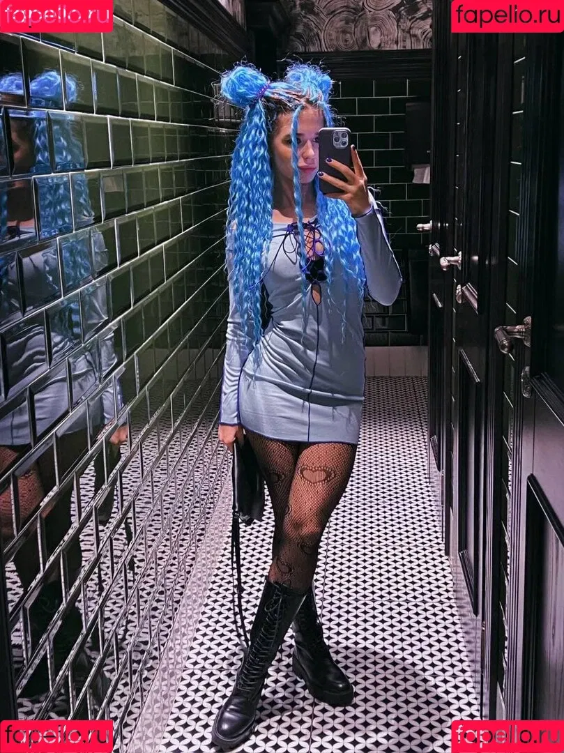 / Shuly / Shustikk / shulyyyyyy / shulyyyyyyy Onlyfans Photo Gallery 