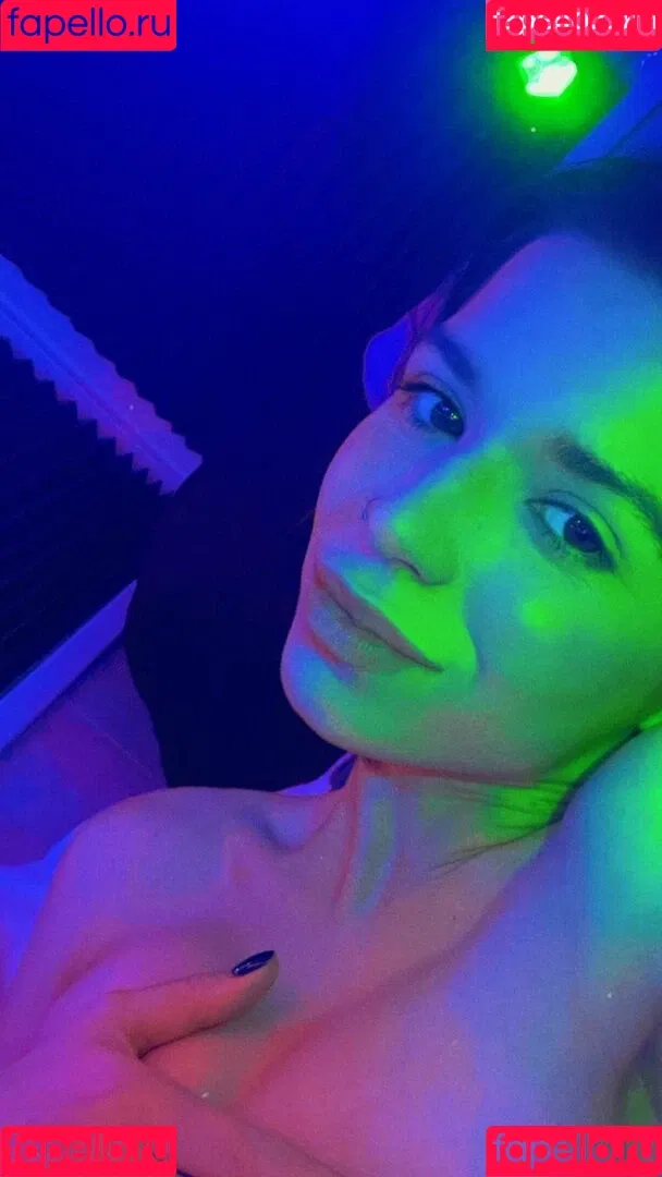 / Shuly / Shustikk / shulyyyyyy / shulyyyyyyy Onlyfans Photo Gallery 