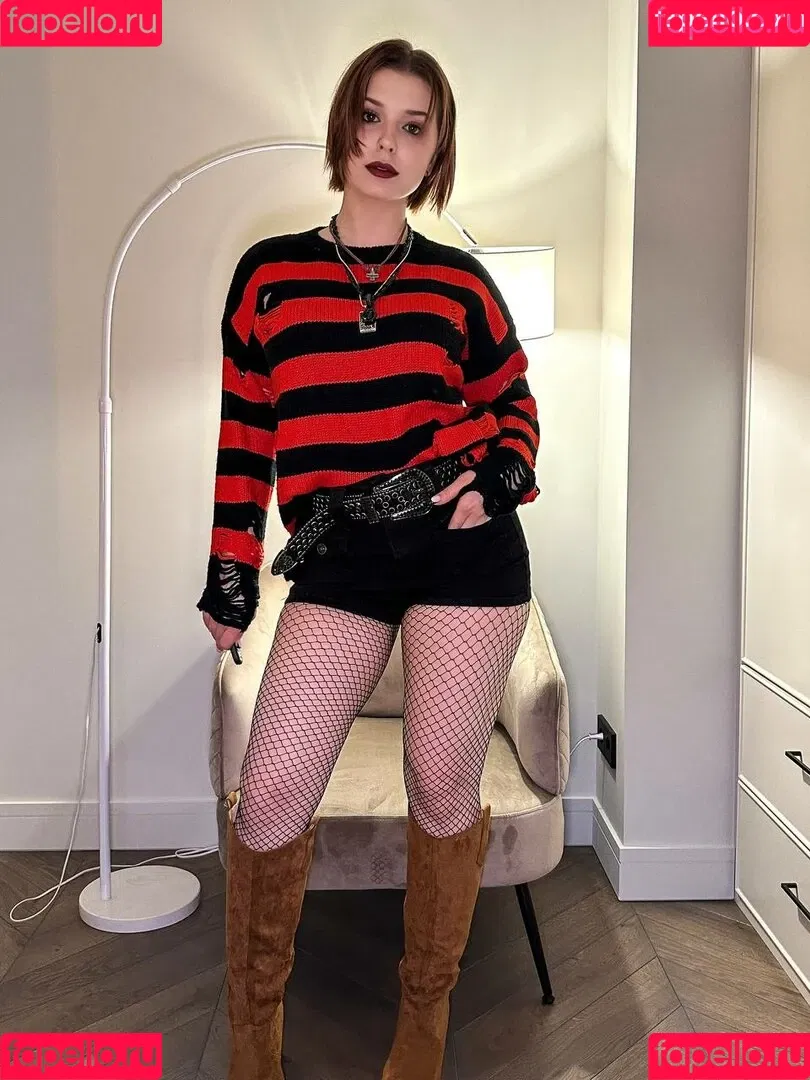 / Shuly / Shustikk / shulyyyyyy / shulyyyyyyy Onlyfans Photo Gallery 