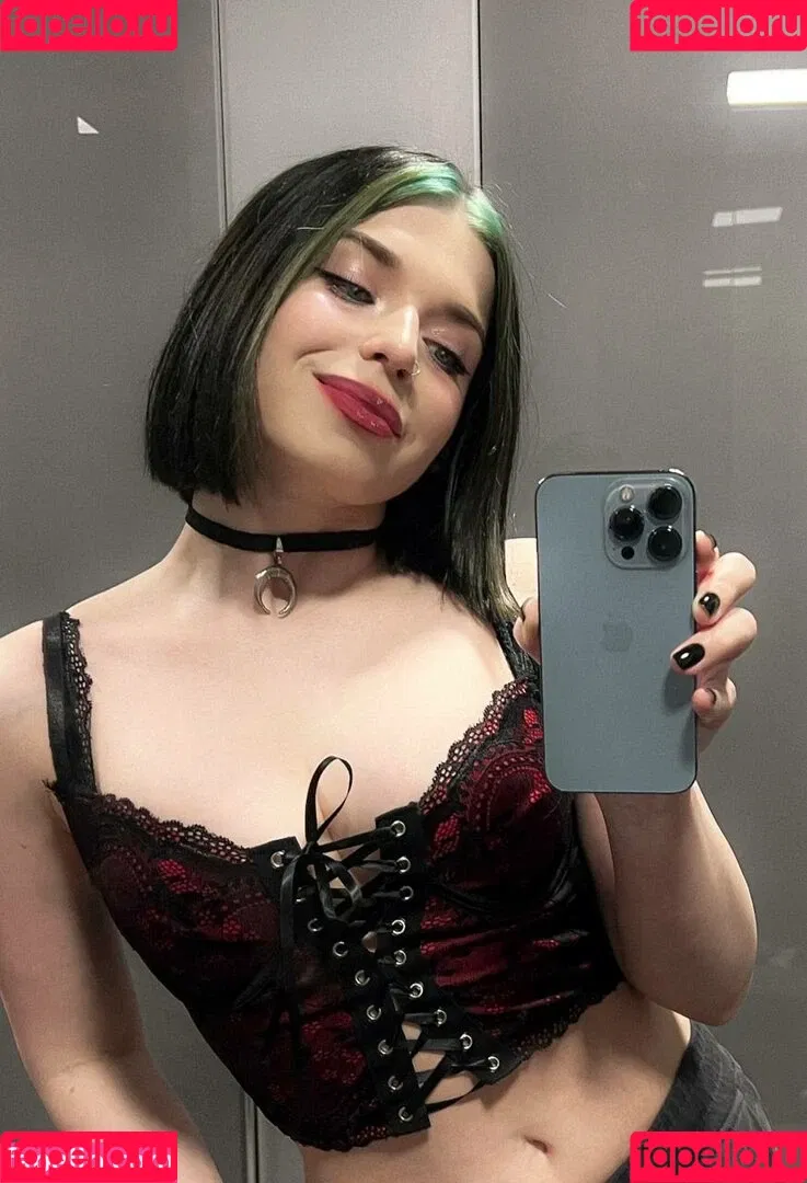 / Shuly / Shustikk / shulyyyyyy / shulyyyyyyy Onlyfans Photo Gallery 