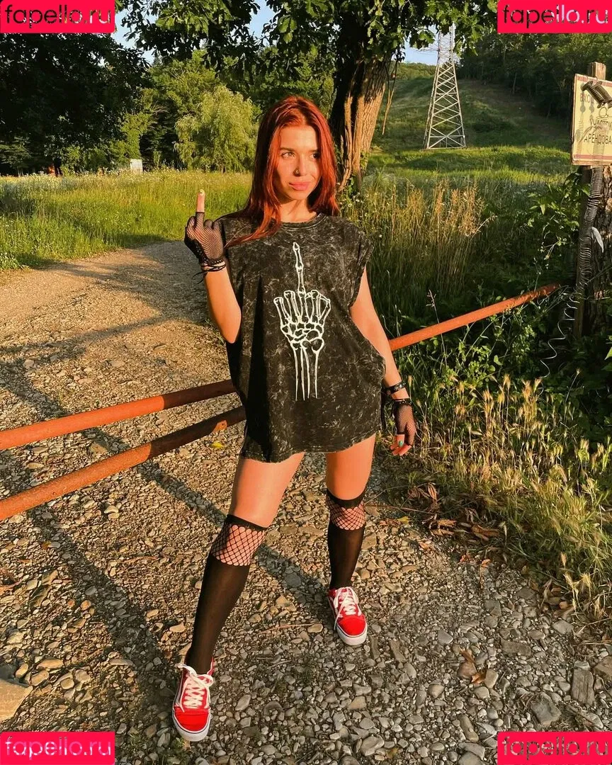 / Shuly / Shustikk / shulyyyyyy / shulyyyyyyy Onlyfans Photo Gallery 