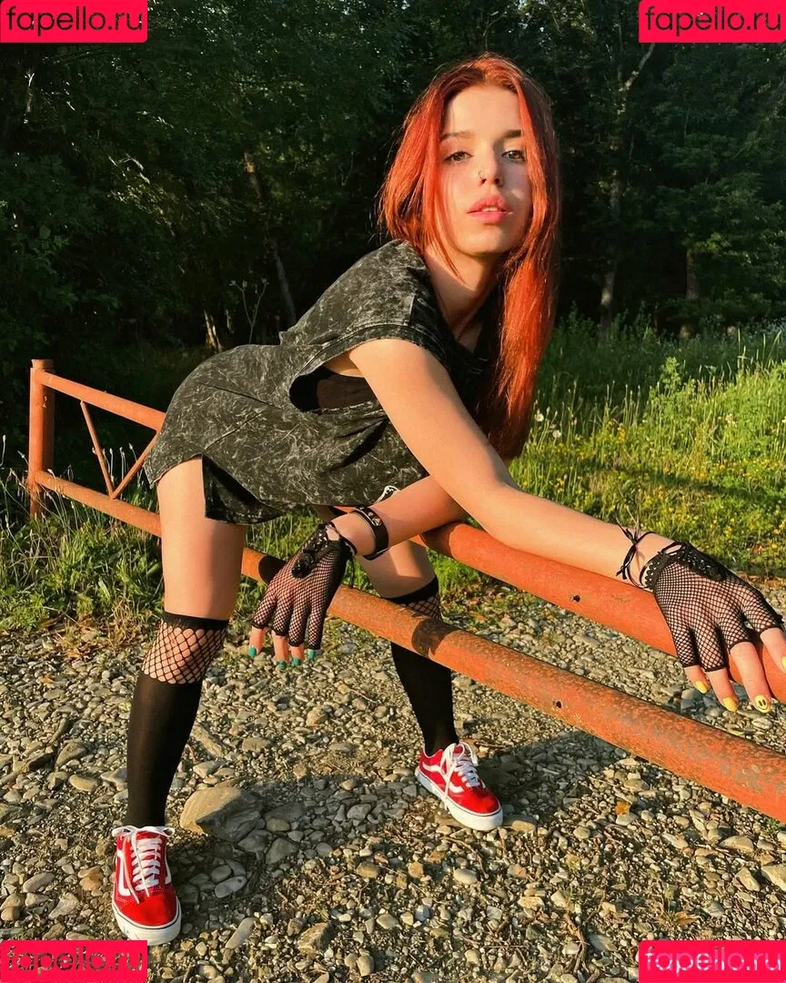 / Shuly / Shustikk / shulyyyyyy / shulyyyyyyy Onlyfans Photo Gallery 