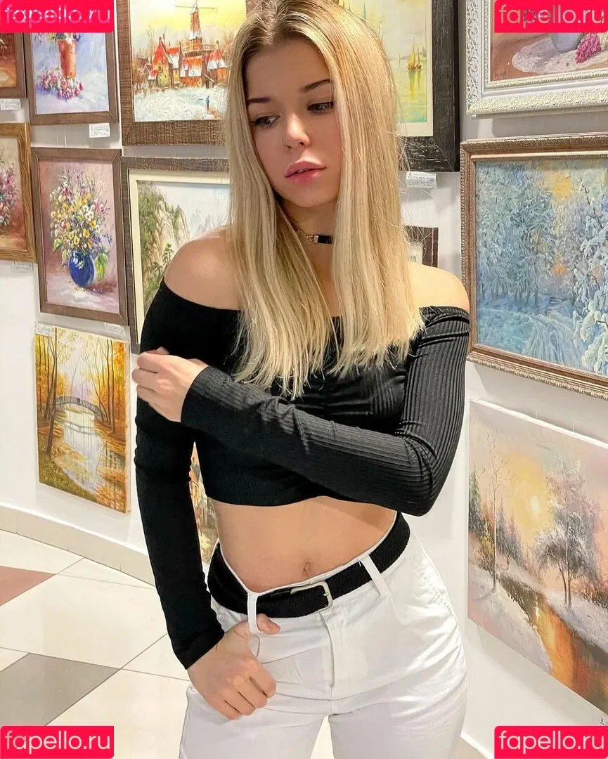 / Shuly / Shustikk / shulyyyyyy / shulyyyyyyy Onlyfans Photo Gallery 