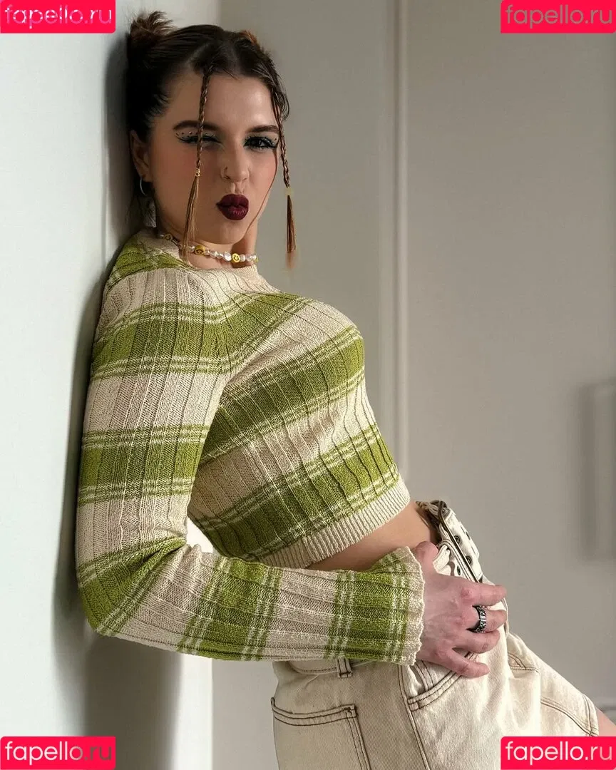 / Shuly / Shustikk / shulyyyyyy / shulyyyyyyy Onlyfans Photo Gallery 