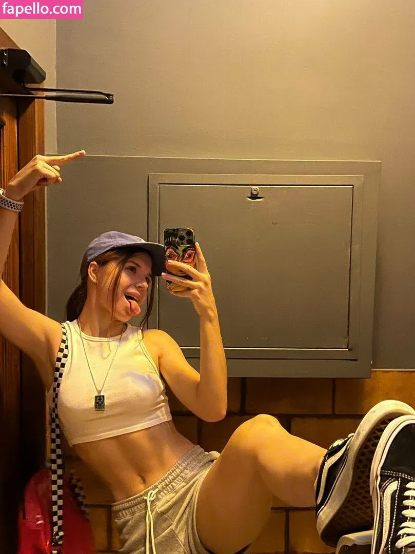 / Shuly / Shustikk / shulyyyyyy / shulyyyyyyy Onlyfans Photo Gallery 