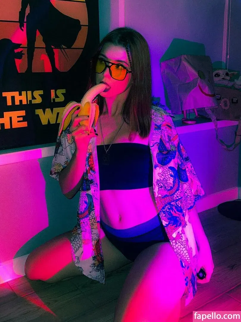 / Shuly / Shustikk / shulyyyyyy / shulyyyyyyy Onlyfans Photo Gallery 