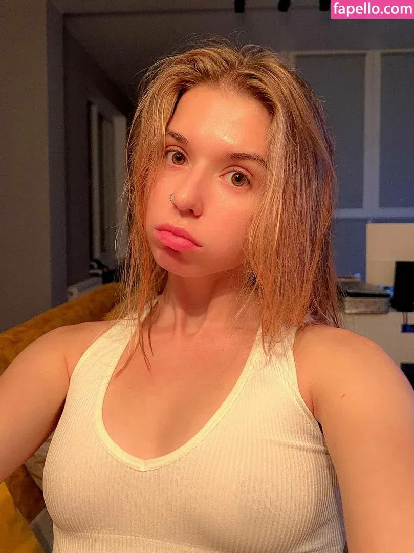 / Shuly / Shustikk / shulyyyyyy / shulyyyyyyy Onlyfans Photo Gallery 