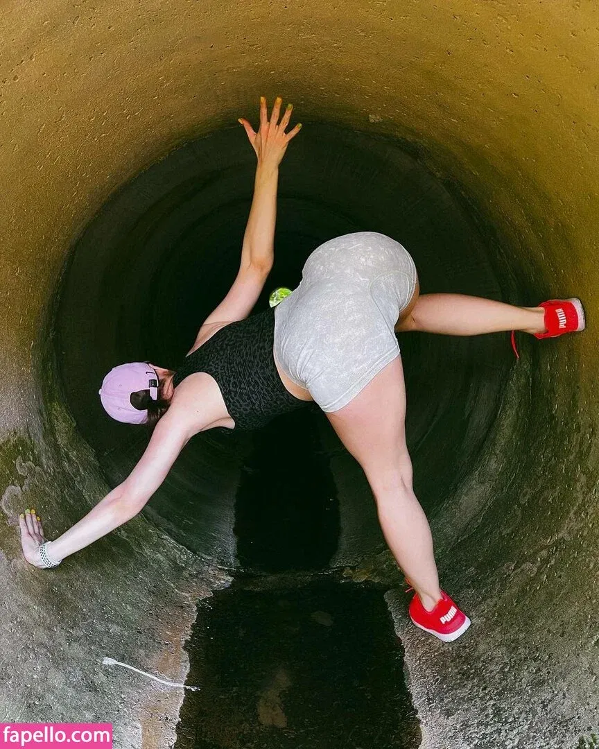 / Shuly / Shustikk / shulyyyyyy / shulyyyyyyy Onlyfans Photo Gallery 