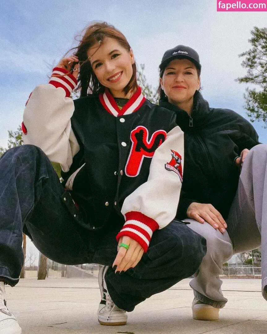 / Shuly / Shustikk / shulyyyyyy / shulyyyyyyy Onlyfans Photo Gallery 