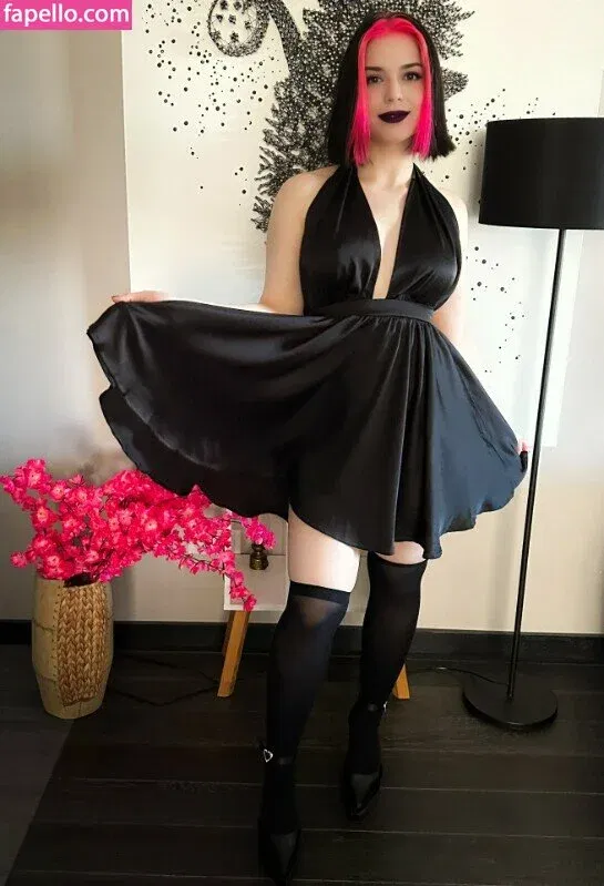 / Shuly / Shustikk / shulyyyyyy / shulyyyyyyy Onlyfans Photo Gallery 