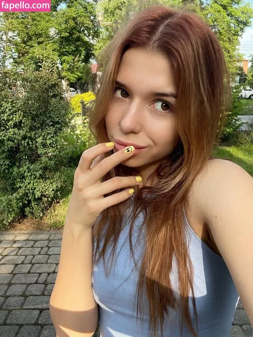 / Shuly / Shustikk / shulyyyyyy / shulyyyyyyy Onlyfans Photo Gallery 