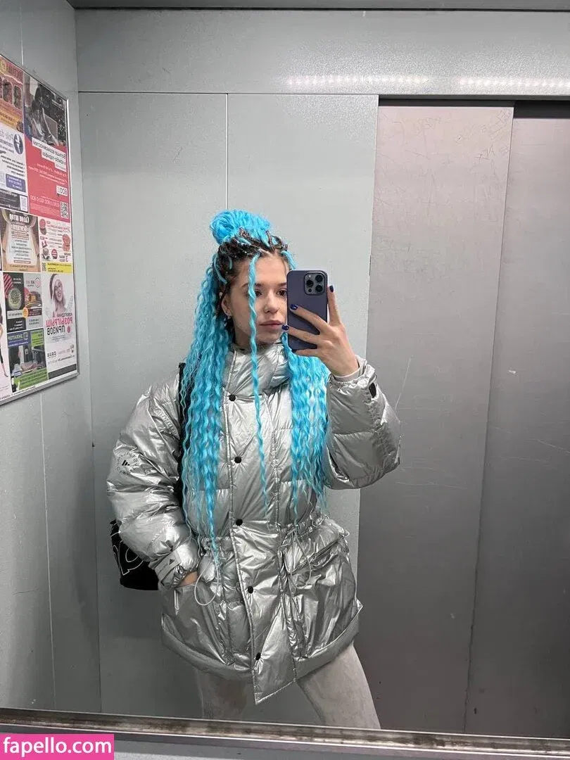 / Shuly / Shustikk / shulyyyyyy / shulyyyyyyy Onlyfans Photo Gallery 