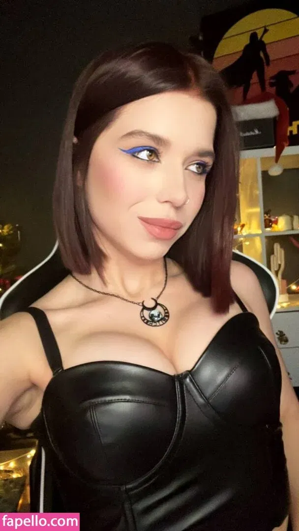 / Shuly / Shustikk / shulyyyyyy / shulyyyyyyy Onlyfans Photo Gallery 