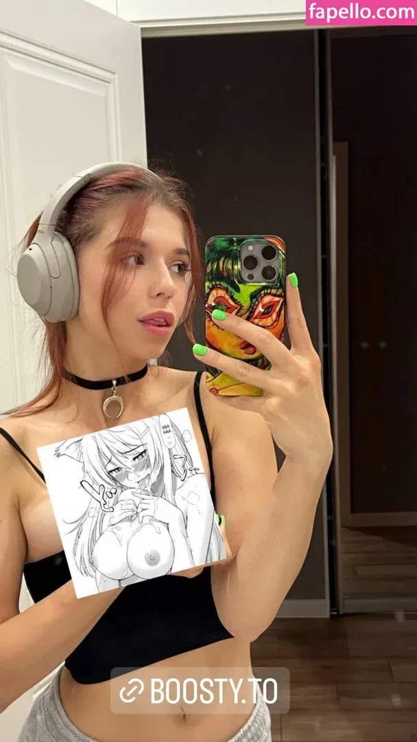 / Shuly / Shustikk / shulyyyyyy / shulyyyyyyy Onlyfans Photo Gallery 