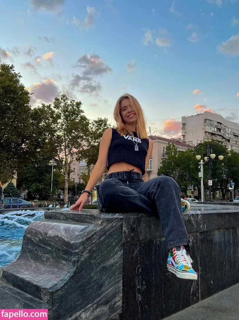 / Shuly / Shustikk / shulyyyyyy / shulyyyyyyy Onlyfans Photo Gallery 