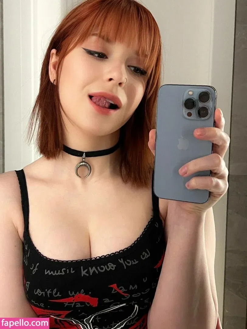 / Shuly / Shustikk / shulyyyyyy / shulyyyyyyy Onlyfans Photo Gallery 