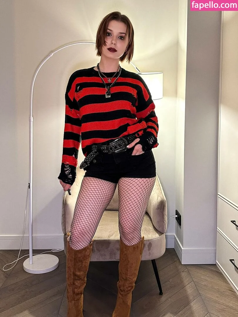 / Shuly / Shustikk / shulyyyyyy / shulyyyyyyy Onlyfans Photo Gallery 