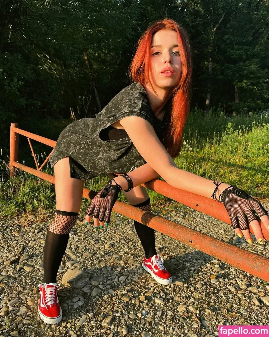 / Shuly / Shustikk / shulyyyyyy / shulyyyyyyy Onlyfans Photo Gallery 