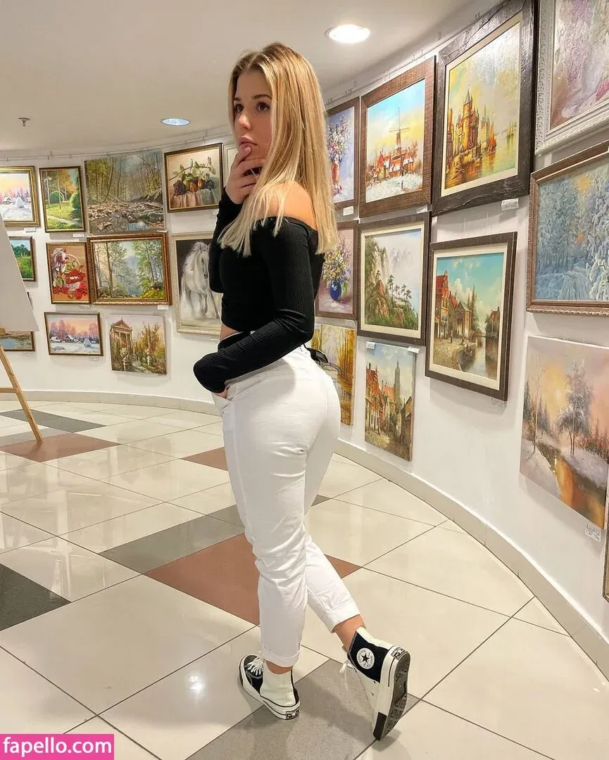 / Shuly / Shustikk / shulyyyyyy / shulyyyyyyy Onlyfans Photo Gallery 